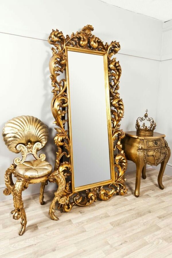 Premium Wooden Wall Frames in Pakistan - Custom Designs for Elegant Home Decor - Image 8